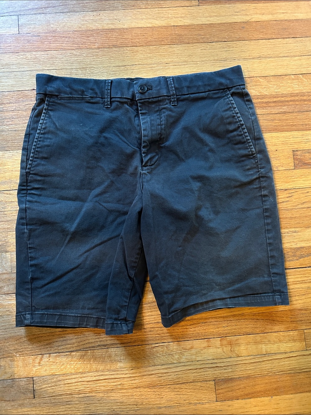 Gap Men's Black Cotton Shorts. 30 inch waist. 10” short. Excellent condition